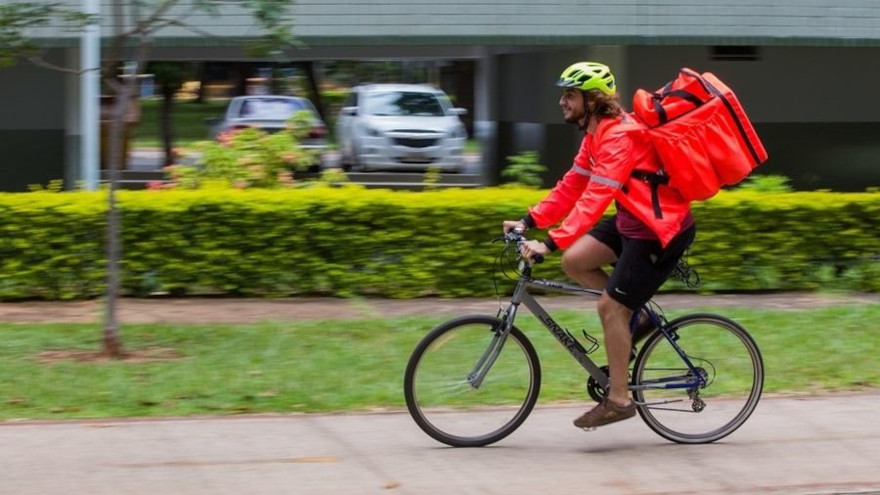 El aumento en el empleo se dio, sobre todo, en actividades cuentapropistas como el delivery, a la que el peronismo no llega con la tradicional representación sindical