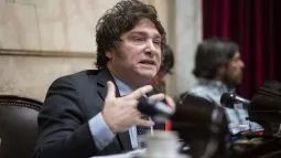 Javier Milei, candidato presidencial de La Libertad Avanza, en la Cámara de Diputados. 