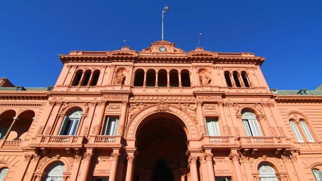 El Gobierno busca apaciguar las aguas en su relación con el sindicalismo.