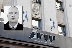 El jefe de la DGI firmó un ascenso para su pareja siete días después de asumir