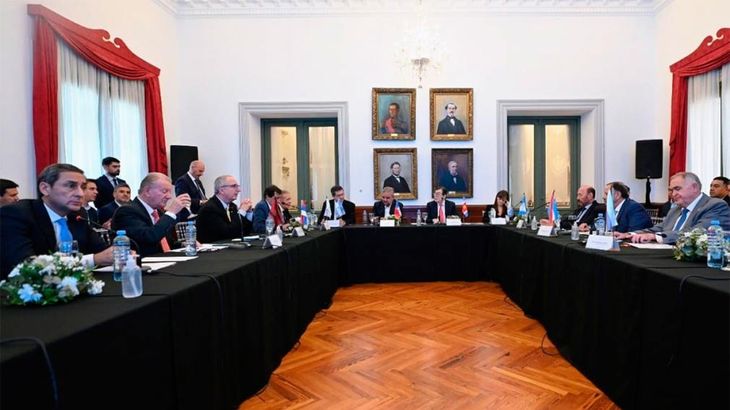 Los gobernadores del Norte Grande se reunieron en la previa del encuentro entre el Gobierno y Zamora. Los gobernadores del Norte Grande se reunieron en la previa del encuentro entre el Gobierno y Zamora.