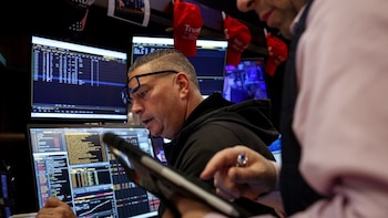 Mercados: las acciones negocian dispares