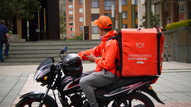 Marco Lavagna también estaba dando una discusión clave sobre el empleo en plataformas y la forma en la que se miden estos indicadores.&nbsp;