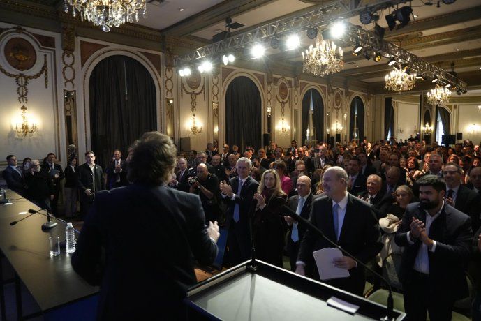Javier Milei y un frío recibimiento en el Council of the Americas. 
