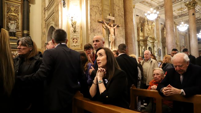 B Misa Muerte Papa Francisco Victoria Villarruel